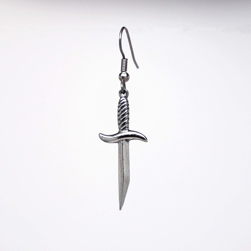 Real Metal Gothic Dagger Sword Pirate Medieval Renaissance Silver Finish Dangle Earrings - Image 4